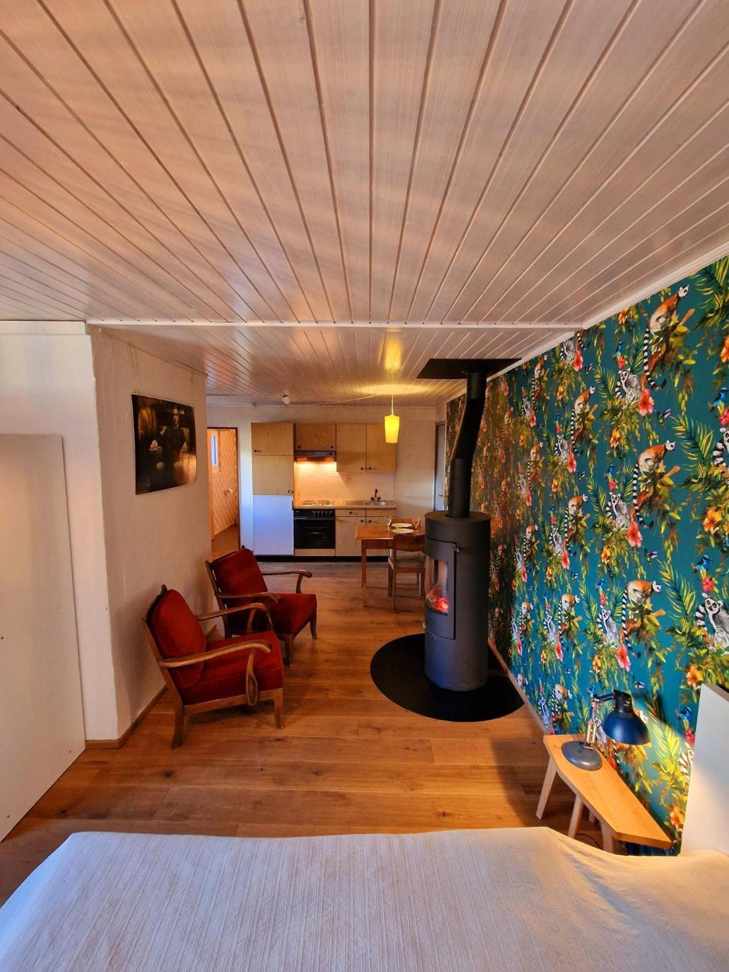 Kunstplanet Im Herzen Der Alpen Am Planetenweg Visp Buitenkant foto